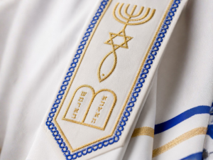 The Blessing Tallit, Messianic Prayer Shawl Christian, Royal Blue Messianic Tallit 72”X22” With Bag, Israel Design. - Image 4