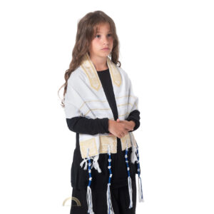 Child wearing gold and white Christian prayer shawl with Aaronic Blessing, Bible scriptures and traditional tassels.